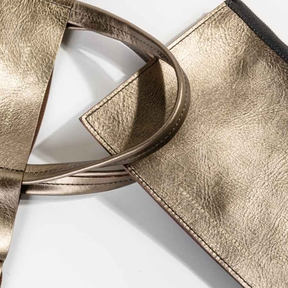 Ampersand as Apostrophe Half Tote - Sunset Metallic Leather - Picture 9 of 9